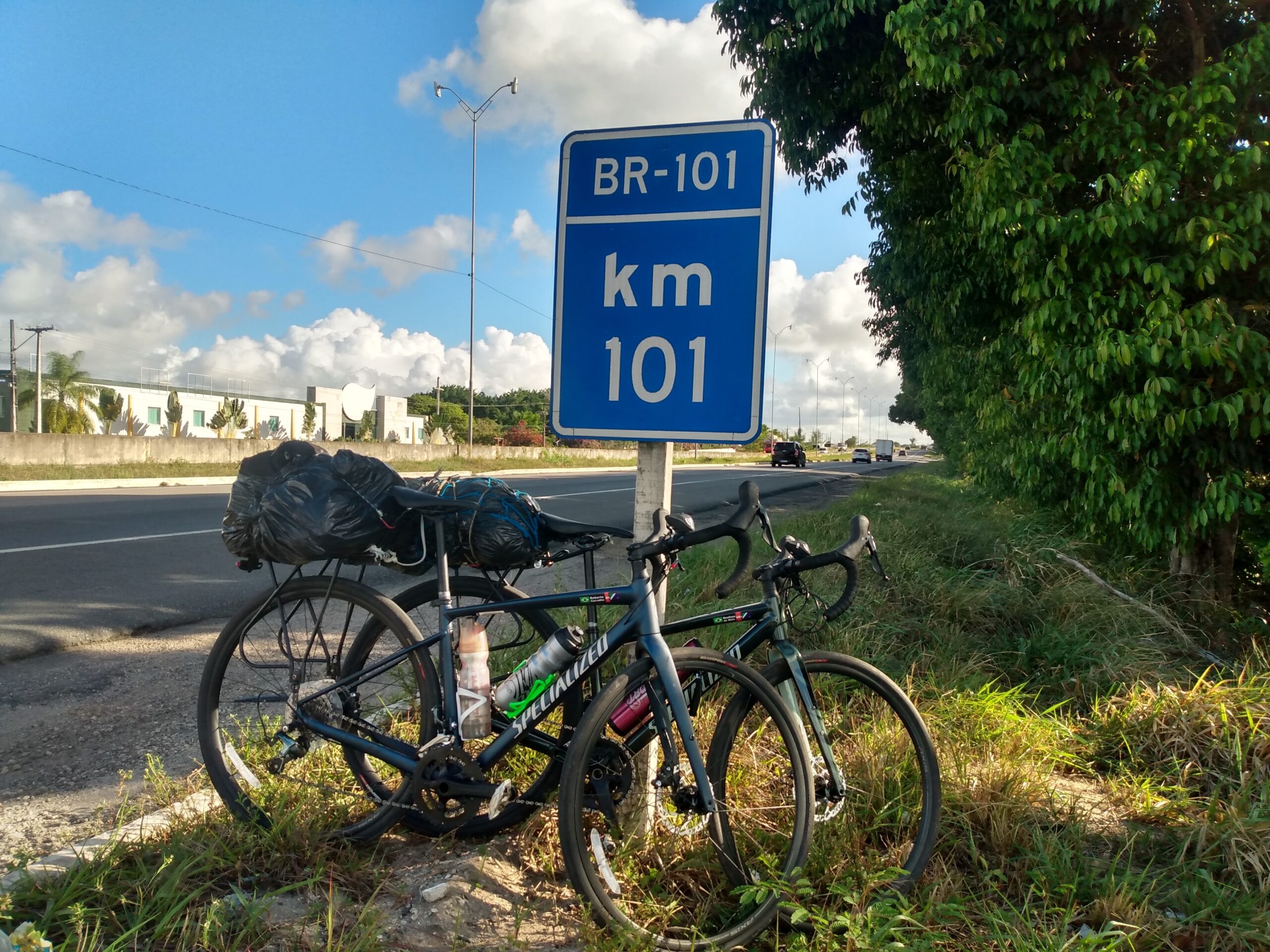 Desafio BR-101: A cicloviagem do bem chega na metade