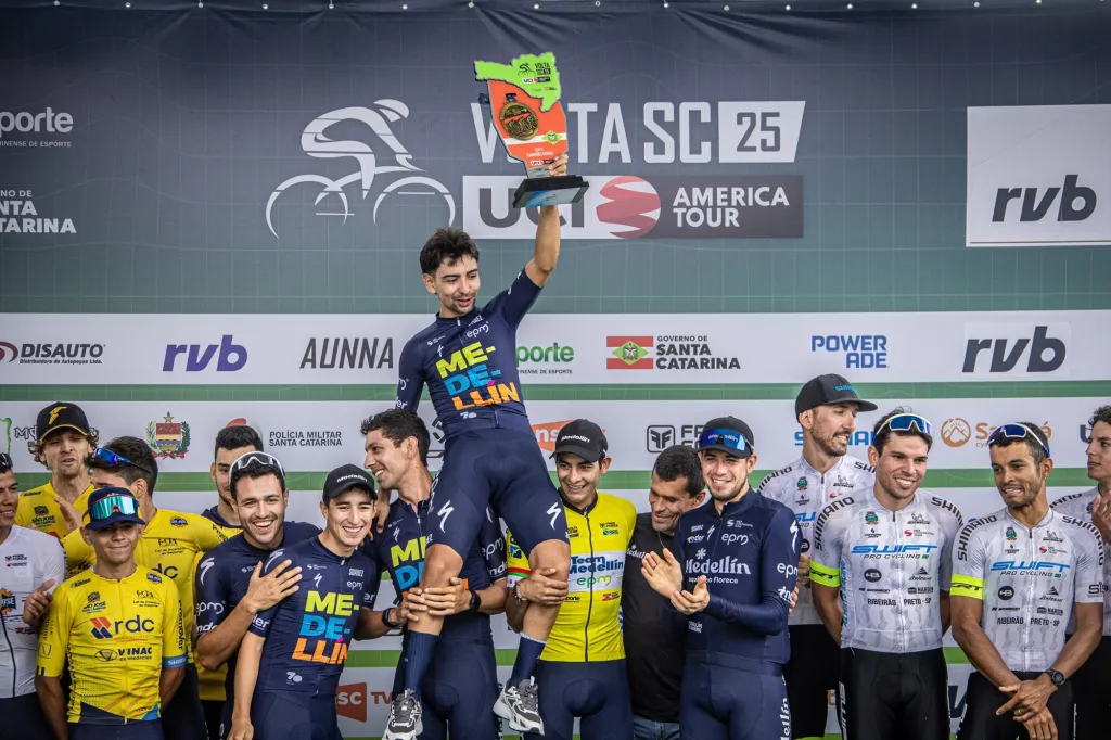 Volta SC: colombiano Diego Camargo é campeão