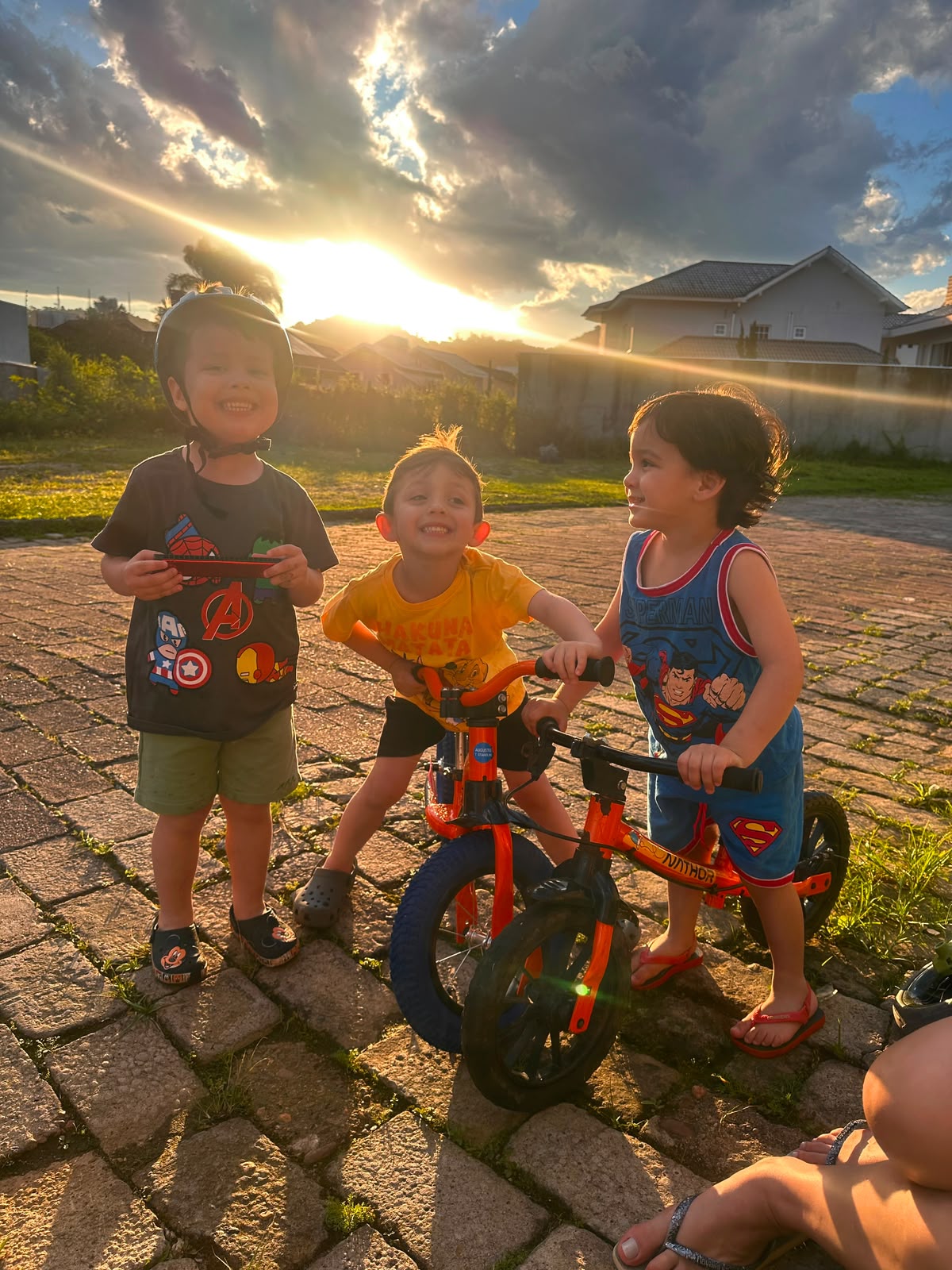 Presente de Dia dos Pais: A bicicleta vira exemplo e forma um bicampeão de bicicross